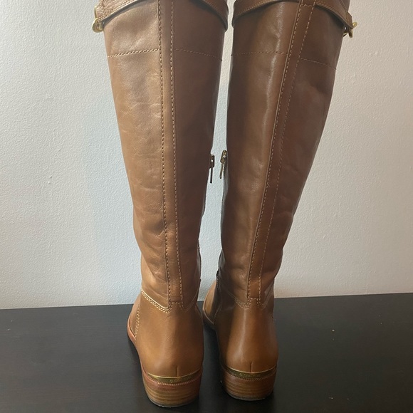 Coach Laguna Leather Boot (Style A7670) - Picture 4 of 6